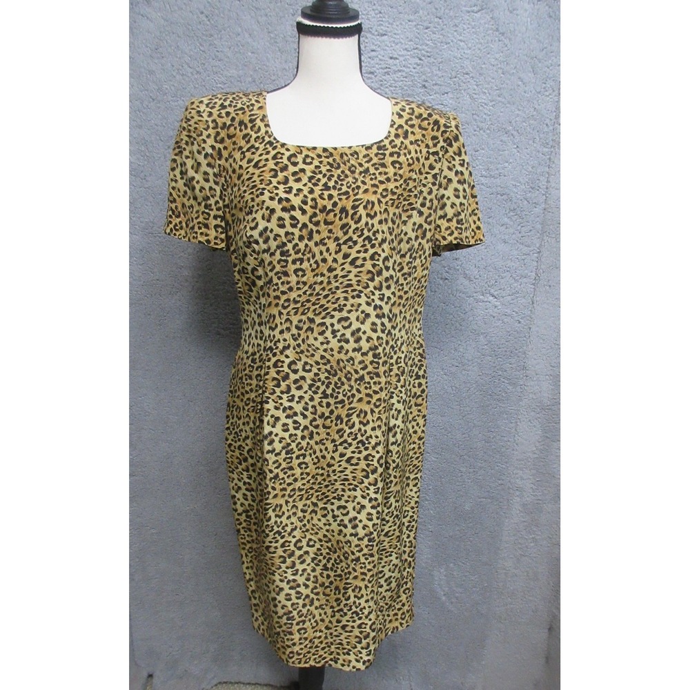 Maggy London Dress Womens 6 Brown Leopard Silk Sheath Short Sleeve Knee Length